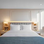 Grand Ambassador Hotel