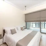 Lovely 1 Bedroom Apartment, Near Dubai Mall & Burj Khalifa, Downtown Dubai