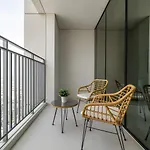 Creek View Apartment In Creek Harbour
