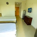 Masters And Double Rooms For Girls Only In Marina, Dubai