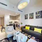 Fam Living -Azizi Rivera 43 ,2Br,Luxury And Cozy