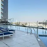 Ultimate Stay Avani Next To Palm Jumeirah