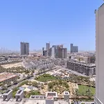 Sophisticated And Serene Studio Apartment With Stunning Skyline Views In Jvc