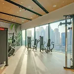 Vayk - Luxury 1 Bd Apartment With Marina Views