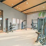 Vayk - Luxury 1 Bd Apartment With Marina Views