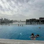 Dubai Palm Jumeirah - Free Infiniti Pool And Private Beach