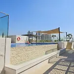 Classic Flat In Jvc That Sleeps 2