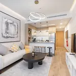 Classic Flat In Jvc That Sleeps 2