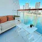 Luxury Oasis - Burj Khalifa Views