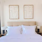 Waterfront Apartment With Burj Khalifa Views In Business Bay