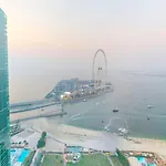 Amazing Views Dubai Eye & Palm
