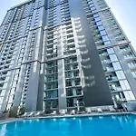 Stay By Latinem Luxury 2Br Holiday Home Cv A2301 Near Burj Khalifa