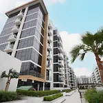 Modern Studio Apartment In Azizi Riviera 45
