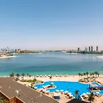 Tiara Beach Residences, Palm Jumeirah Dubai - Mint Stay