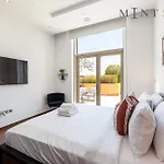Tiara Beach Residences, Palm Jumeirah Dubai - Mint Stay