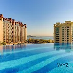 Opulent Studio In Palm Tower With Sea View