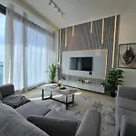 Burj Vista Downtown Near To Dubai Mall - 2Bhk