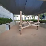 Stunning Burj View - Cozy 2Br - 5 Min Dubai Mall
