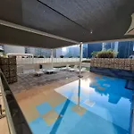 Stunning Burj View - Cozy 2Br - 5 Min Dubai Mall