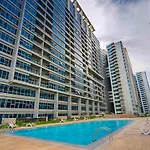 Affordable Living 1Br, Steps From Retail Stores, Skycourts Tower D, Dubailand By Deluxe Holiday Homes