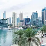 Luxury 2B Apt With Full Marina Views - Delphine