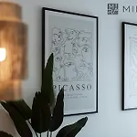 Mira Holiday Homes - Newly 2 Bedroom With Balcony In The Heart Of Dubai Close To Burj Khalifa