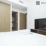 Mira Holiday Homes - Newly 2 Bedroom With Balcony In The Heart Of Dubai Close To Burj Khalifa