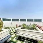 Zenith Tower A2 - Colourful One Bedroom