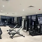 Luxury Relaxing Stay Near Dubai Downtown