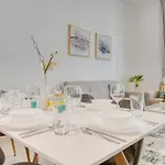 Serene 2 Bedrooms Apartment