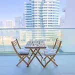 Cozy 1 Bedroom In Business Bay Dubai By Gp Holiday Homes