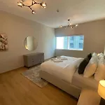 Comfy 1 Bedroom In Dubai Marina