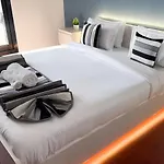 Perfect Location! Near Jbr & Metro