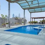 Stunning 2 Bed Great Metro Access
