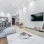 Delightful 2-Bedroom Apartment At Belvedere Dubai Marina With Balcony Views