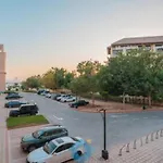106Sa Sophisticated 3-Bhk In Palm Jumeirah
