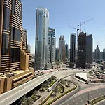 Cozy Studio At Botanica Tower Dubai Marina By Gardenia Suites