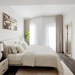 Beautiful 3 Bed In Dubai Marina!