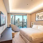 Venetian - Luxury Living Burj Khalifa View & Massage Chair