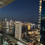 Sea View 1 Bedroom Flat, Luxury Amenities, Near Beach & Club With Free Parking In Dubai Marina