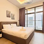 Upscale Apartment At Oval Tower Near Downtown With Balcony And Parking By Belvilla