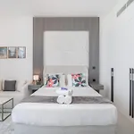 A Prime Studio That Sleeps 2 In Jebel Ali