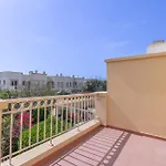 Emirates Living\'S Fascinating Villa For Everyone