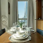 Superb 1-Bedroom Apartment With Full Burj Khalifa View - 5-Min Walk To Dubai Mall