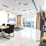 Bright Modern 1Br Heart Of Jlt Skyline Views