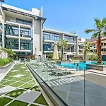 Stylish Stay In The Heart Of Jvc