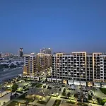 Egate - Studio - 10Th Floor - Balcony With A View - 01-1018
