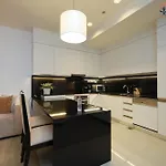 Luxury Marina View Apartment In Jw Marriott Dubai Marina