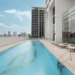 Cozy 1 Bedroom With Gym & Pool Just 15Min To Dubai Marina