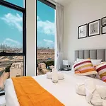 Cozy 1 Bedroom With Gym & Pool Just 15Min To Dubai Marina